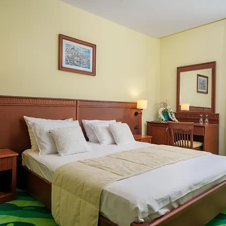 Hotel Vrata Krke Lozovac
