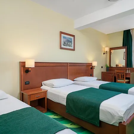 Vrata Krke 4* Lozovac