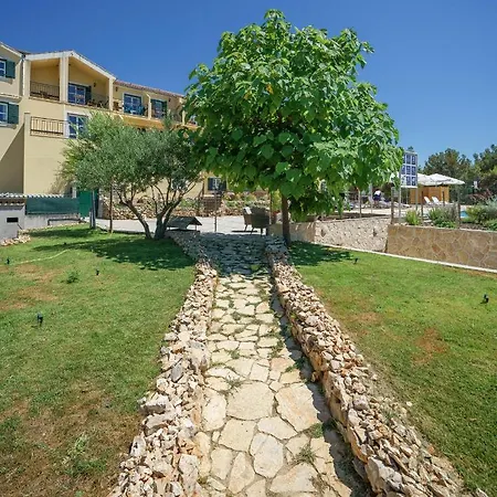 Vrata Krke Hotel