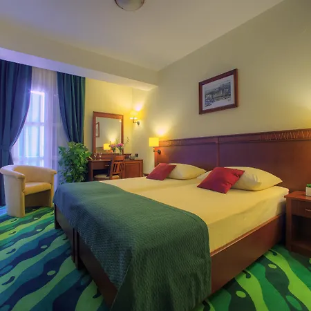 Vrata Krke Hotel Lozovac