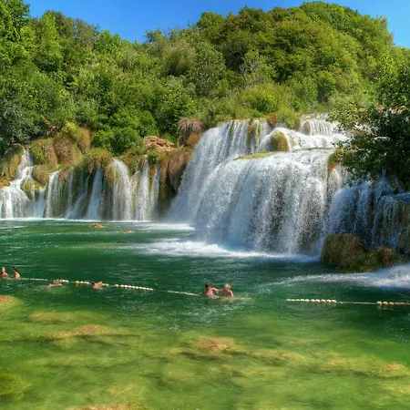 Hotell Vrata Krke 4*