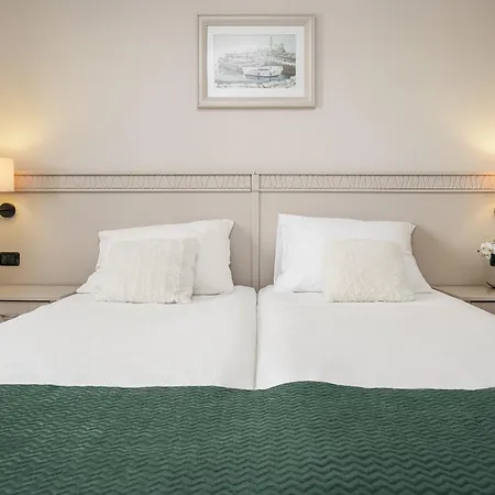 Vrata Krke 4* Lozovac