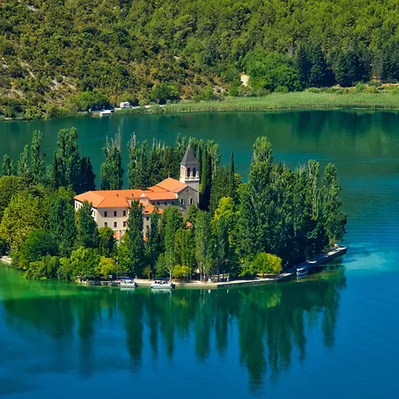 Vrata Krke Hotel Lozovac