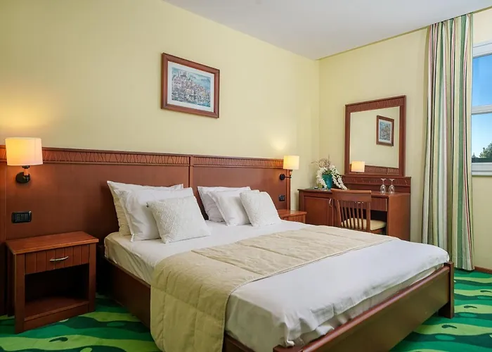 Hotell Vrata Krke Lozovac