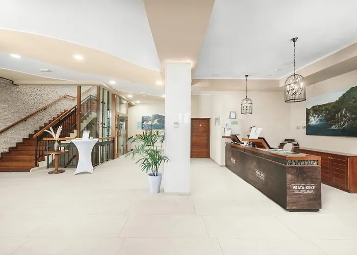 Vrata Krke Hotel Lozovac