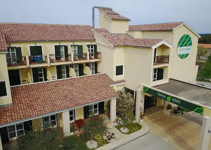 Vrata Krke 4* Lozovac